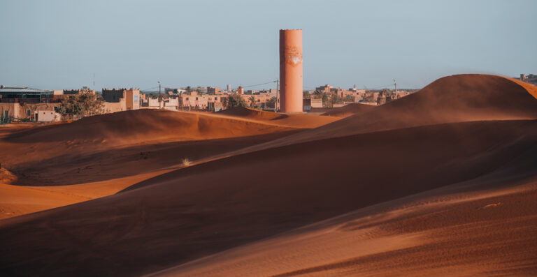Lugares para visitar Marruecos en moto: Merzouga