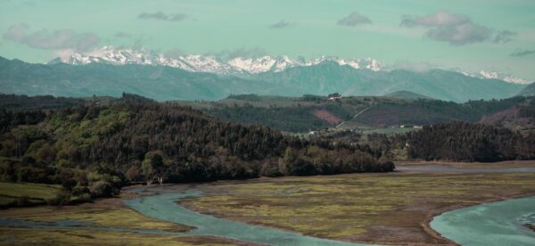 San Vicente de la Barquera y la Ruta Transcantábrica en Moto