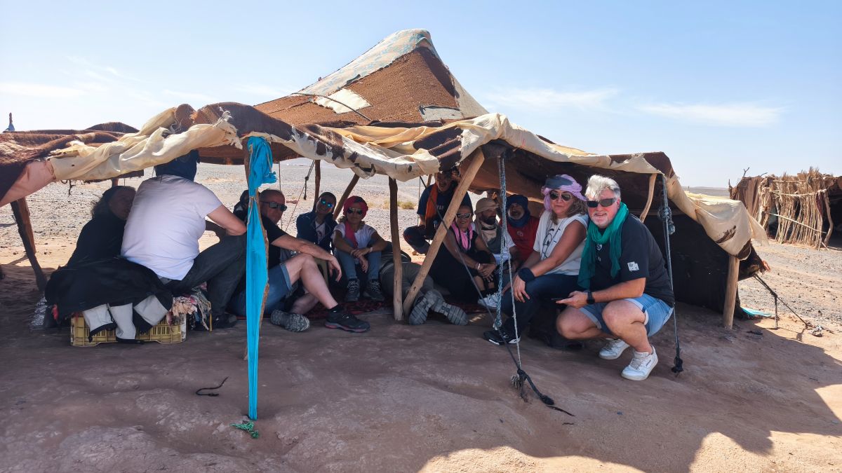 Conducir en moto por Marruecos compartiendo la carretera