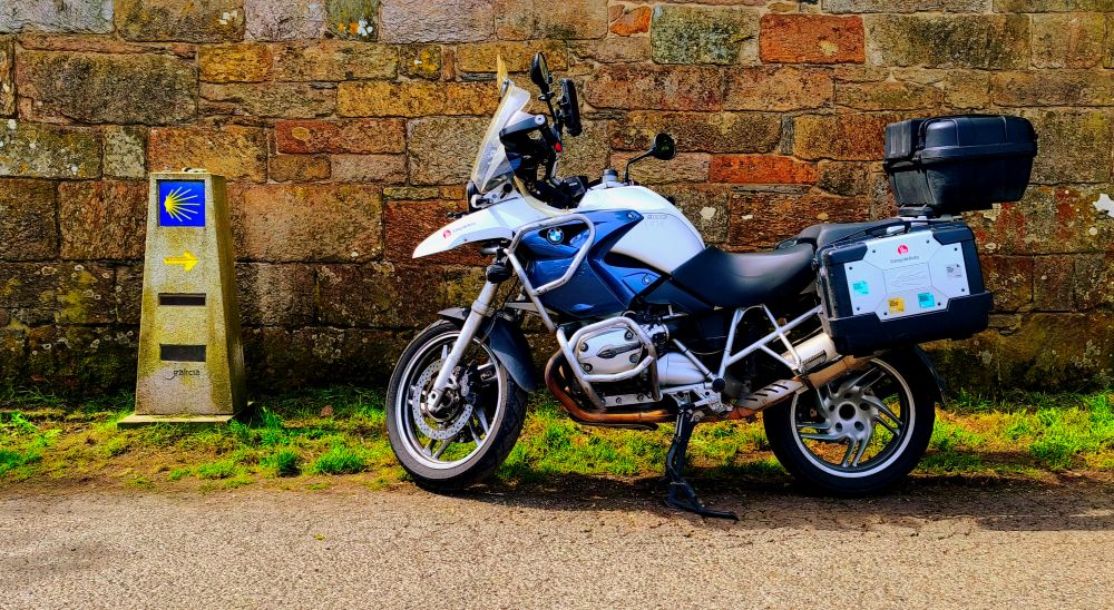 etapas del camino de santiago frances en moto