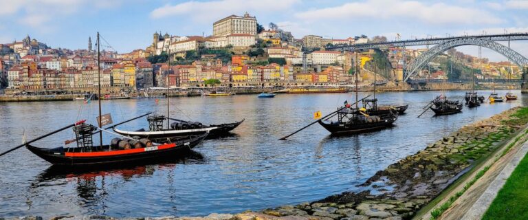 Chaves Estrada Nacional 2 en moto